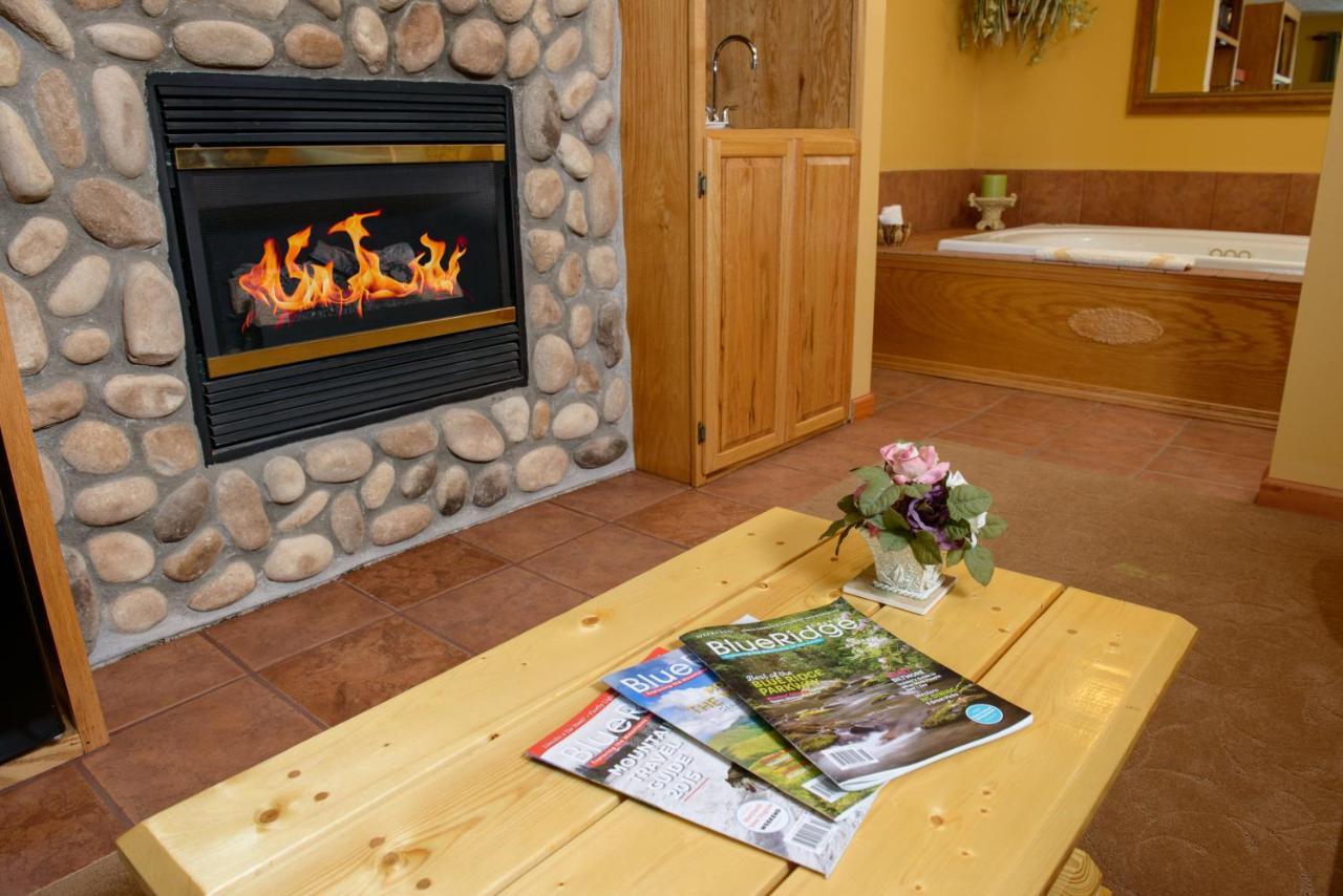 Berry Springs Lodge Sevierville Extérieur photo