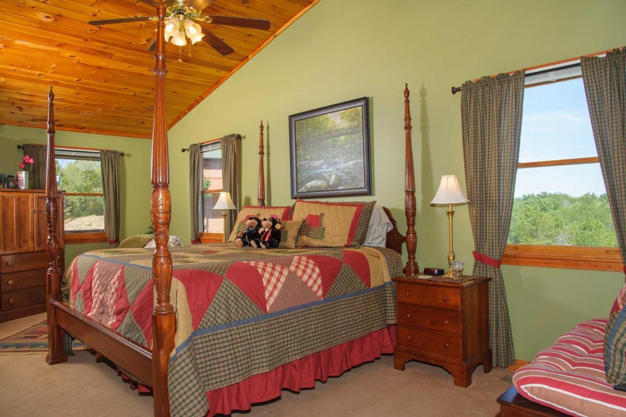 Berry Springs Lodge Sevierville Extérieur photo