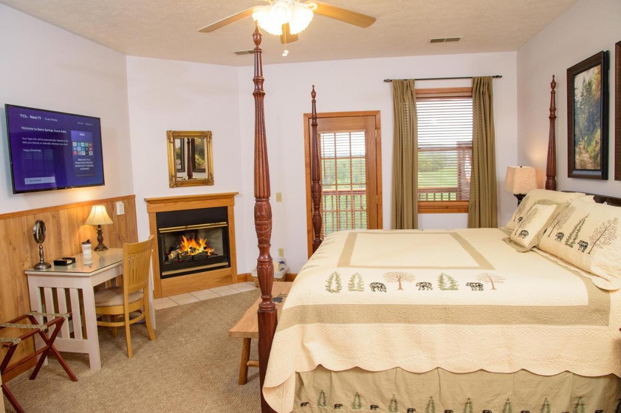 Berry Springs Lodge Sevierville Extérieur photo